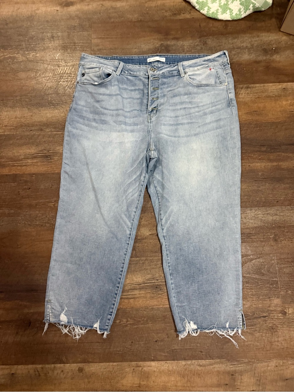 KanCan Light Blue Frayed Hem Cropped Jeans